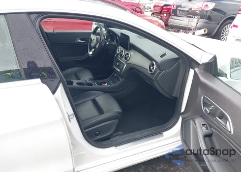 2018 Mercedes-Benz Cla 250 из США, поврежденный, VIN WDDSJ4EBXJN665442